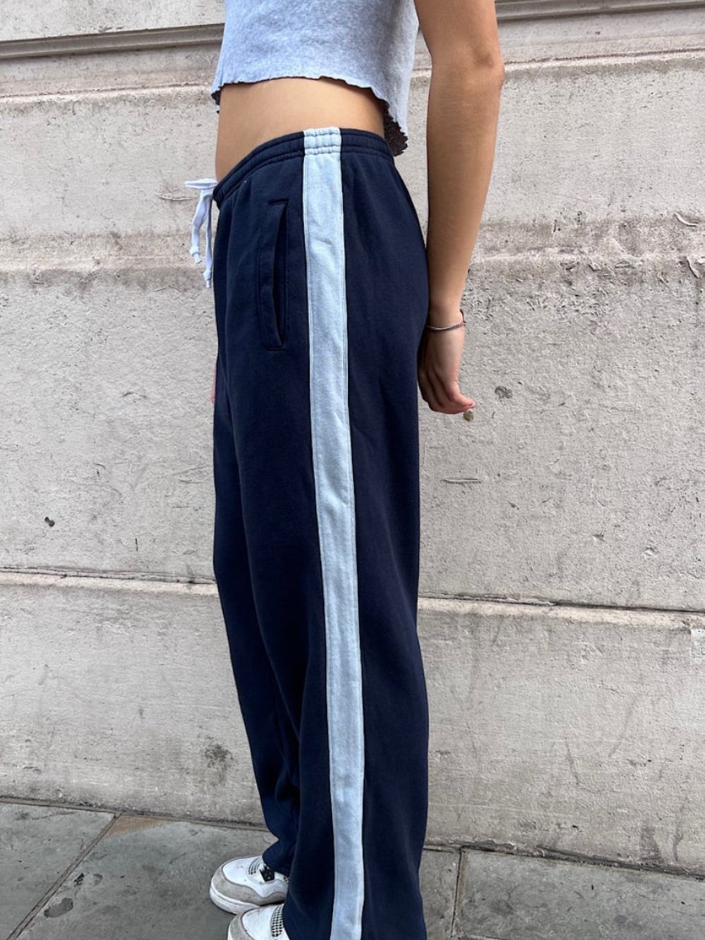 Brandy Melville Anastasia Navy Striped Sweatpants